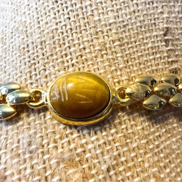 Vintage Carved Scarab Beetle Gemstones with Link Chain Necklace - Picture 7 of 10